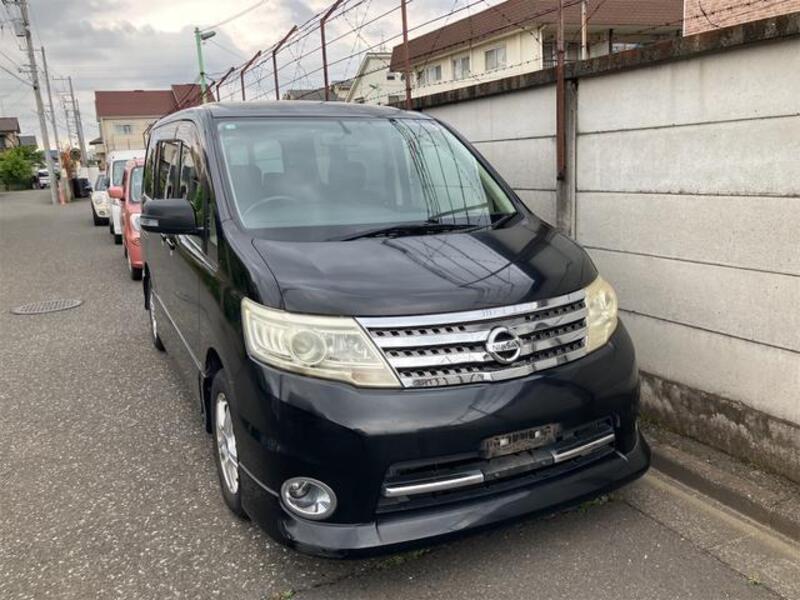 NISSAN SERENA