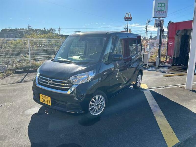 NISSAN DAYZ ROOX