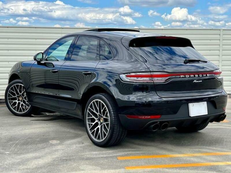 MACAN