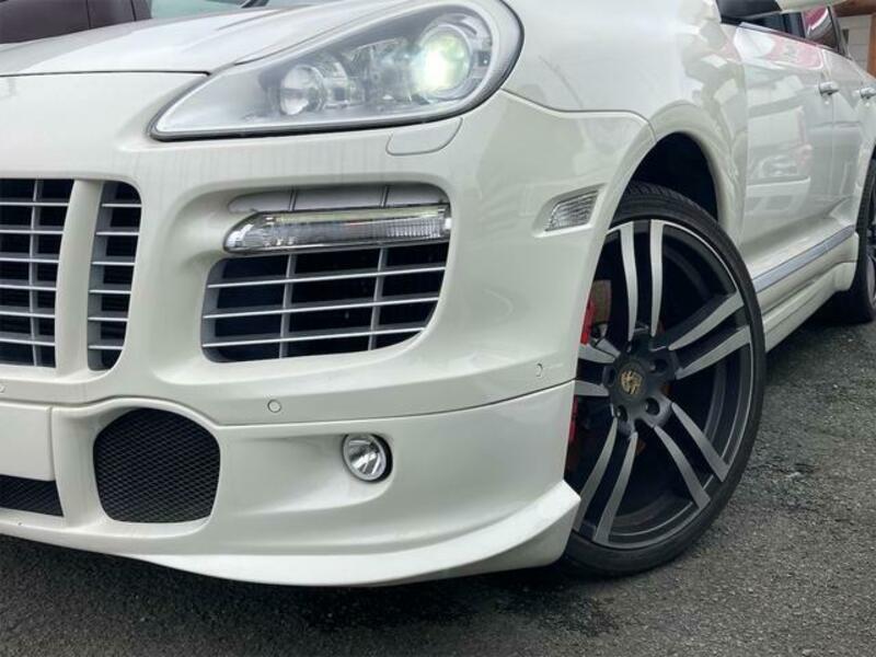CAYENNE