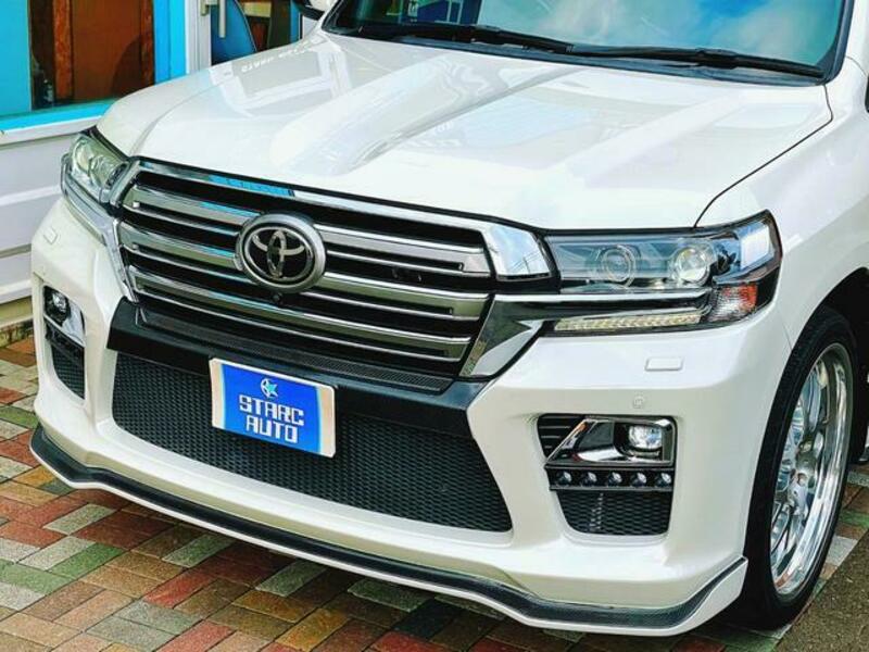 LAND CRUISER