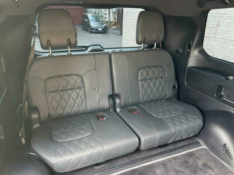 LAND CRUISER