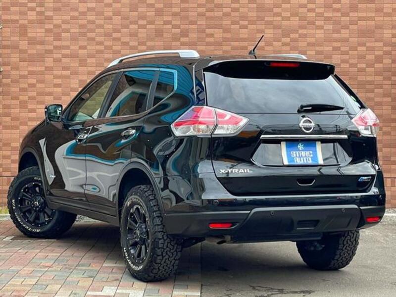 X-TRAIL