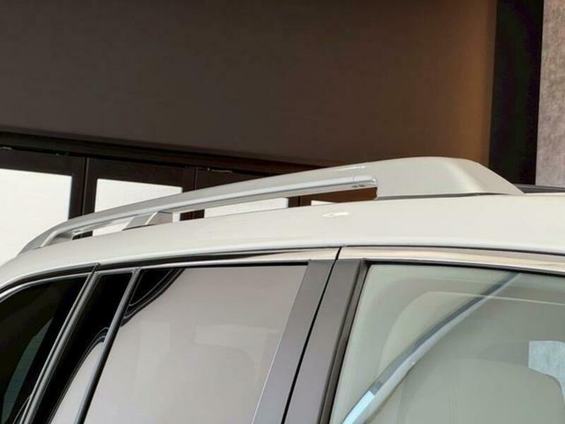 LAND CRUISER
