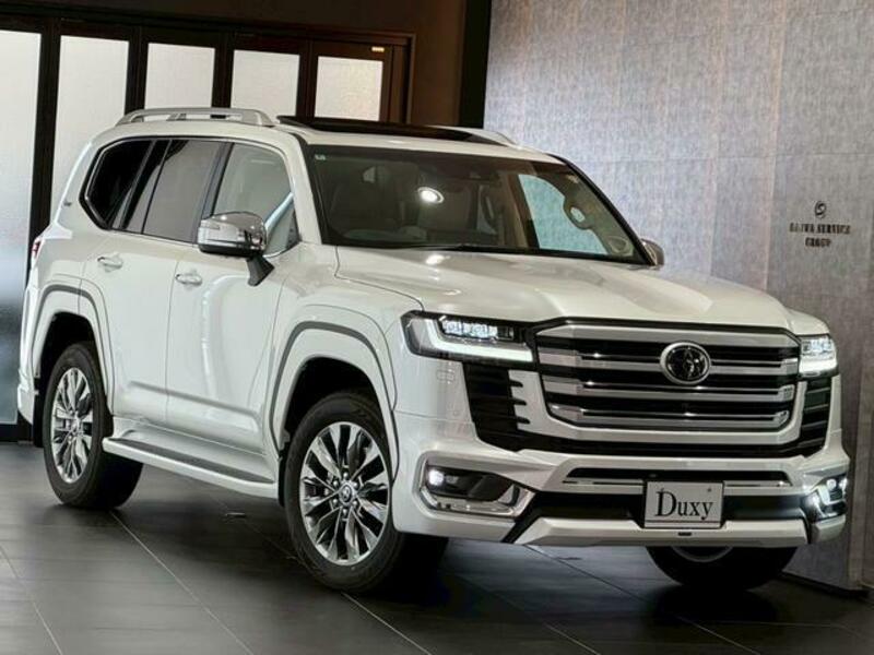 LAND CRUISER