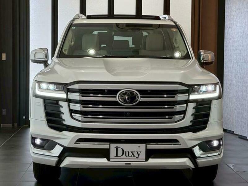 LAND CRUISER