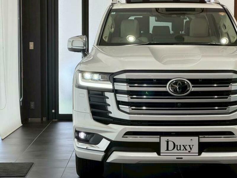 LAND CRUISER
