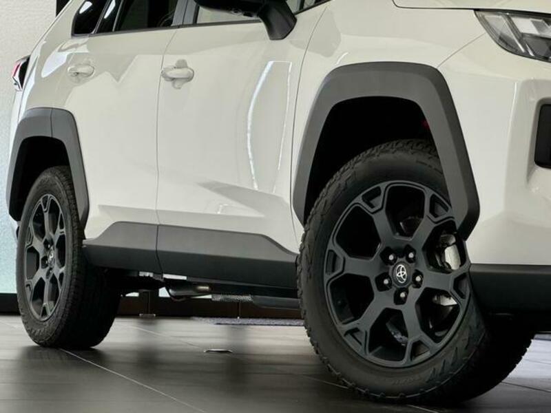 RAV4