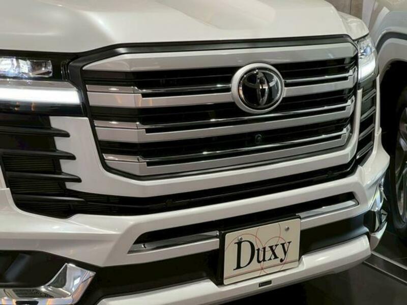 LAND CRUISER
