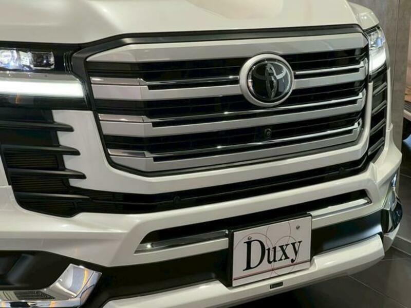 LAND CRUISER