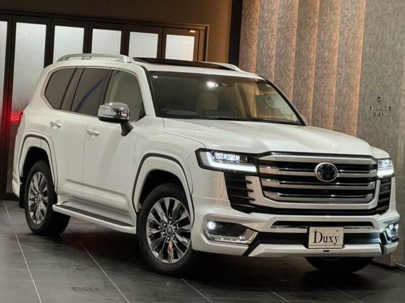 LAND CRUISER