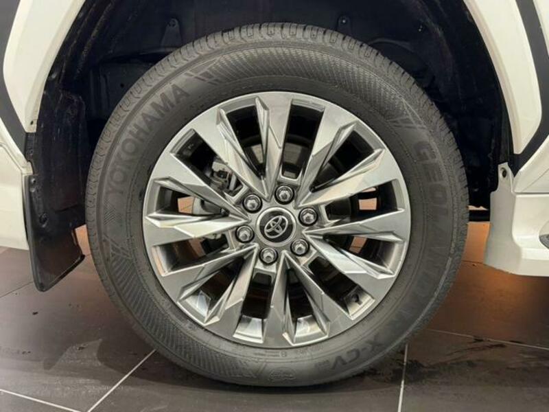 LAND CRUISER