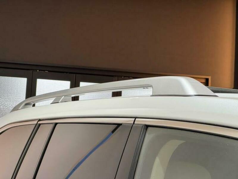 LAND CRUISER