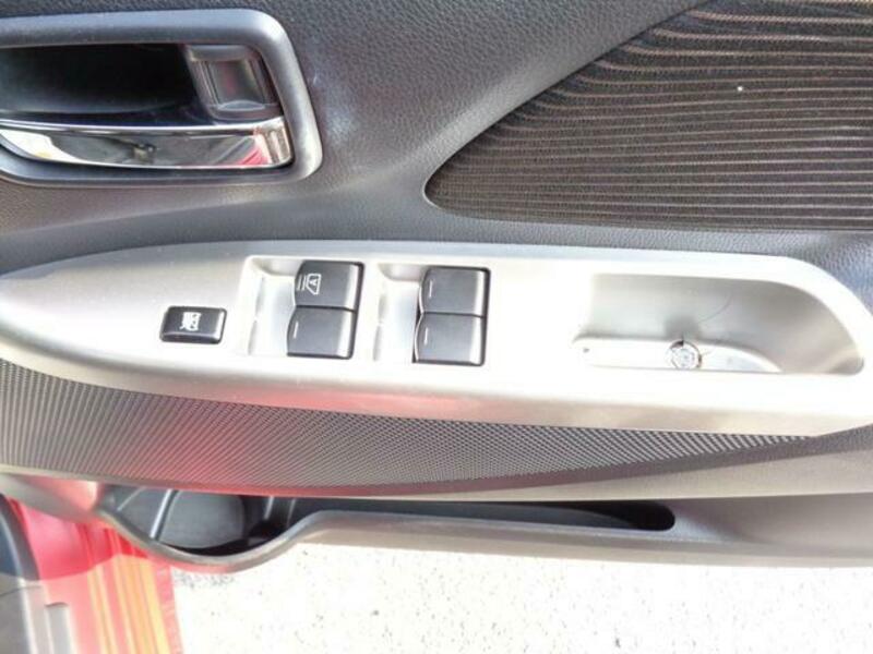 EK CUSTOM