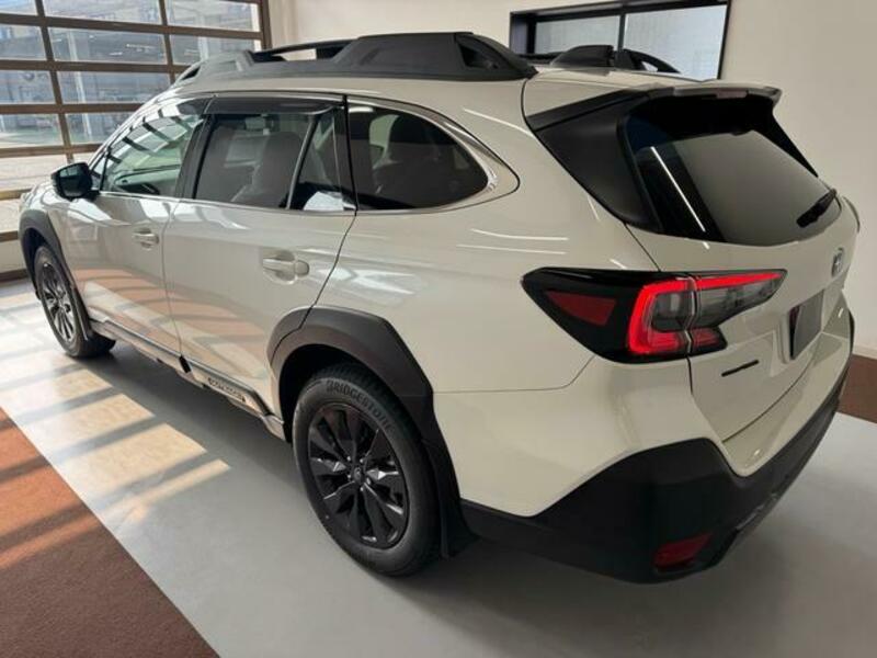 LEGACY OUTBACK