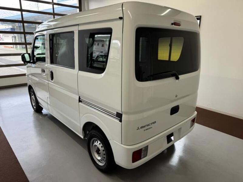 MINICAB VAN