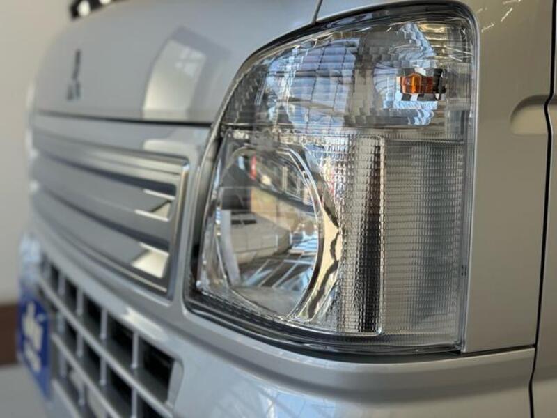 MINICAB TRUCK