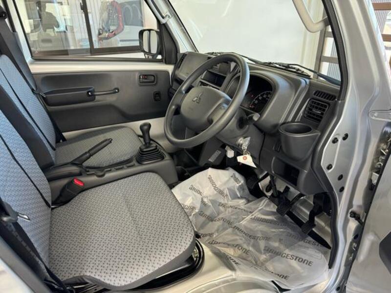 MINICAB TRUCK