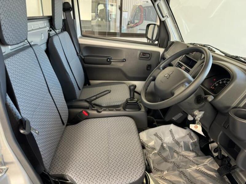MINICAB TRUCK