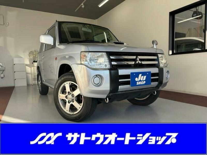 MITSUBISHI PAJERO MINI