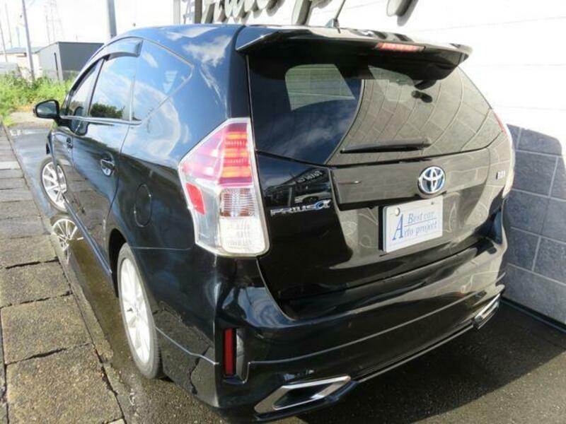 PRIUS ALPHA