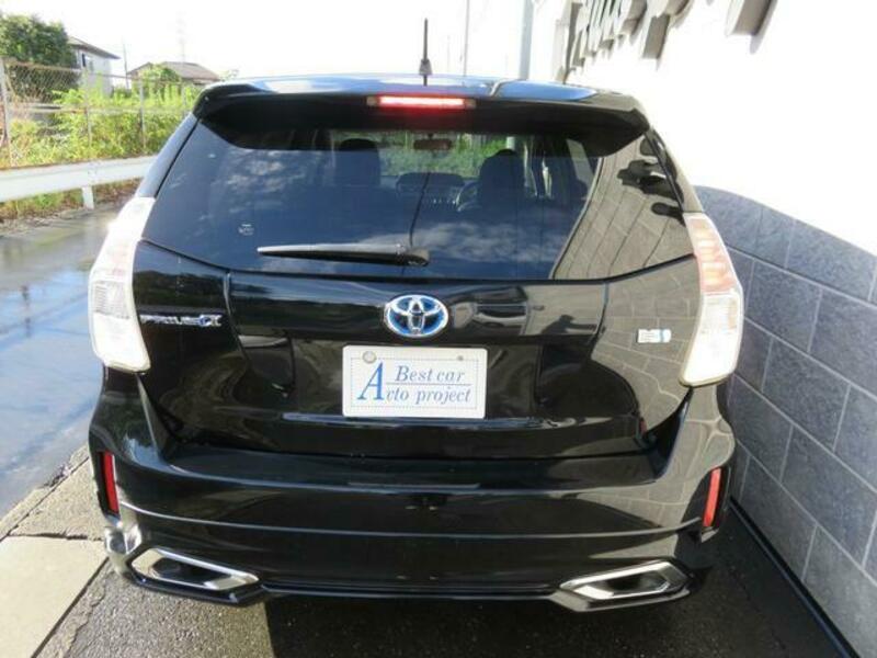 PRIUS ALPHA
