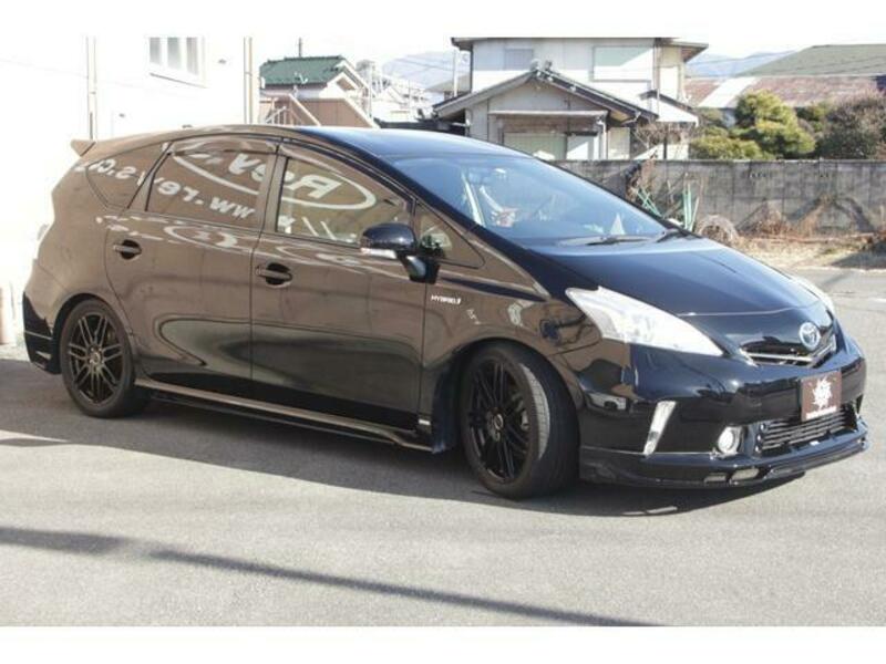 PRIUS ALPHA
