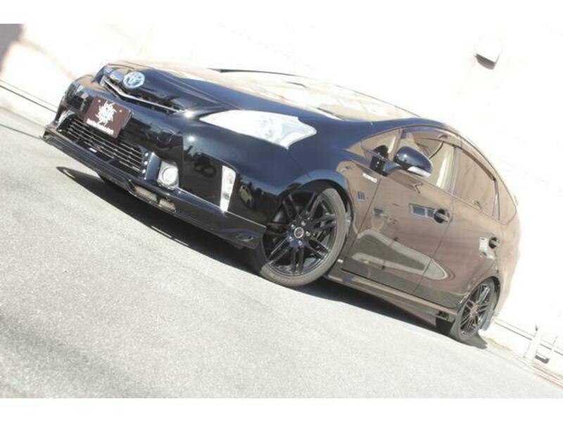 PRIUS ALPHA