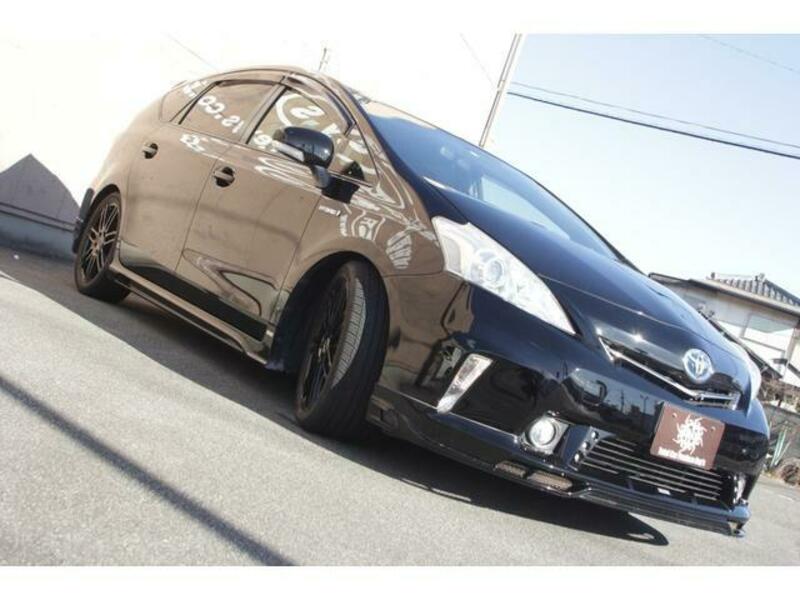 PRIUS ALPHA
