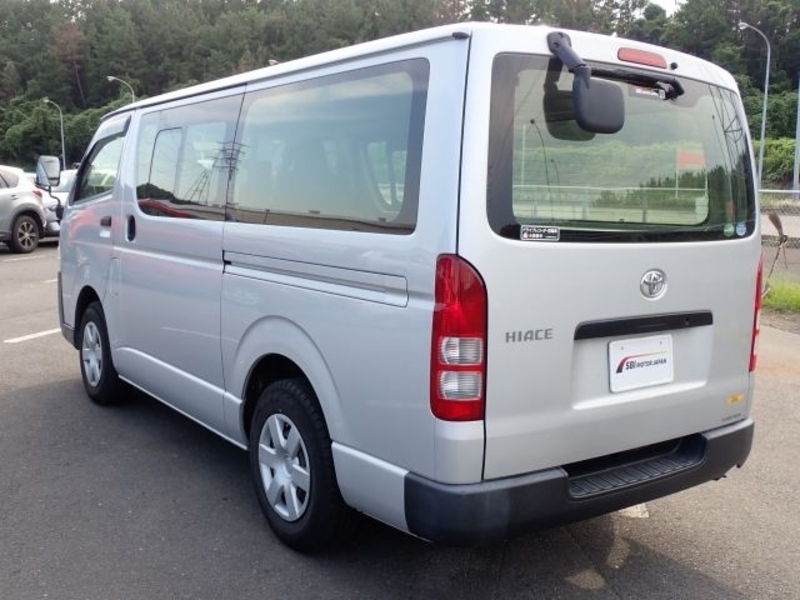 HIACE VAN