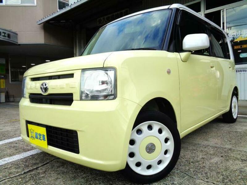 TOYOTA PIXIS SPACE