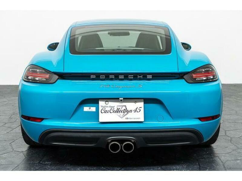718 CAYMAN