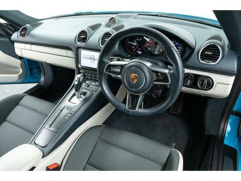718 CAYMAN