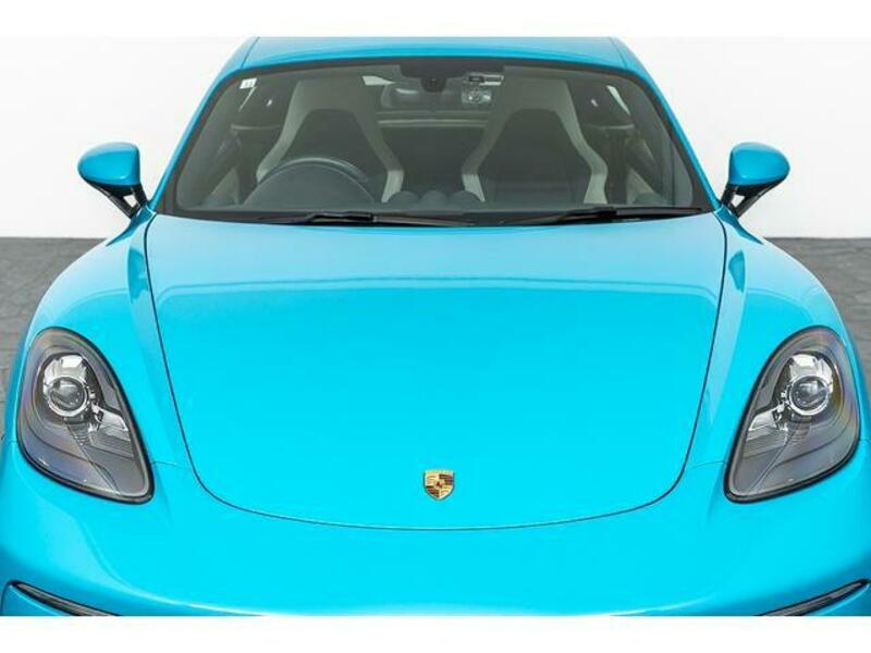 718 CAYMAN