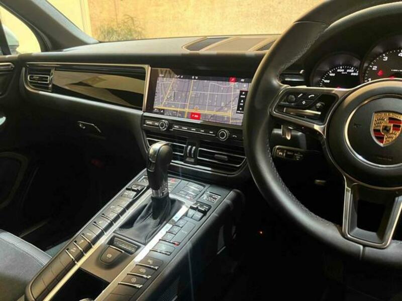 MACAN