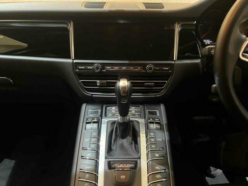 MACAN
