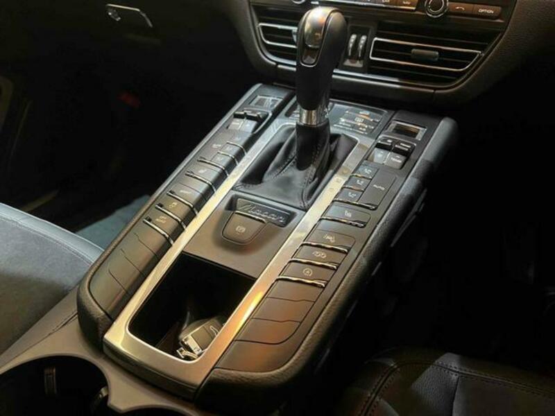 MACAN