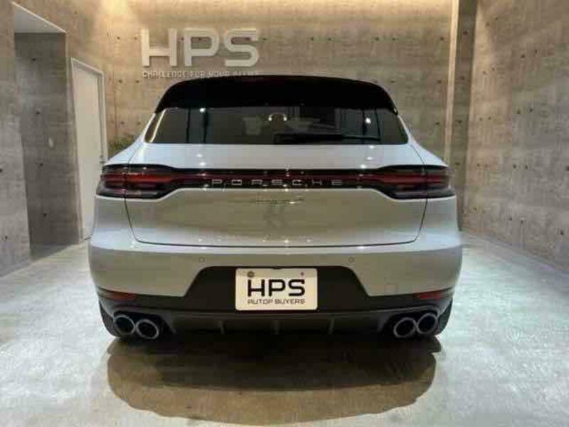 MACAN