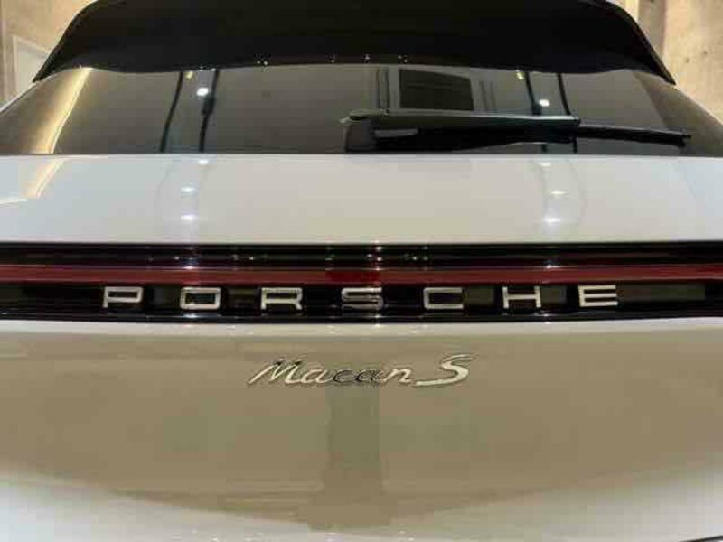 MACAN