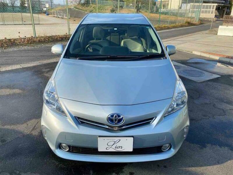 PRIUS ALPHA