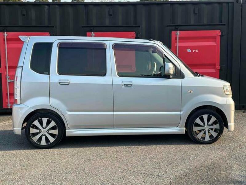 WAGON R