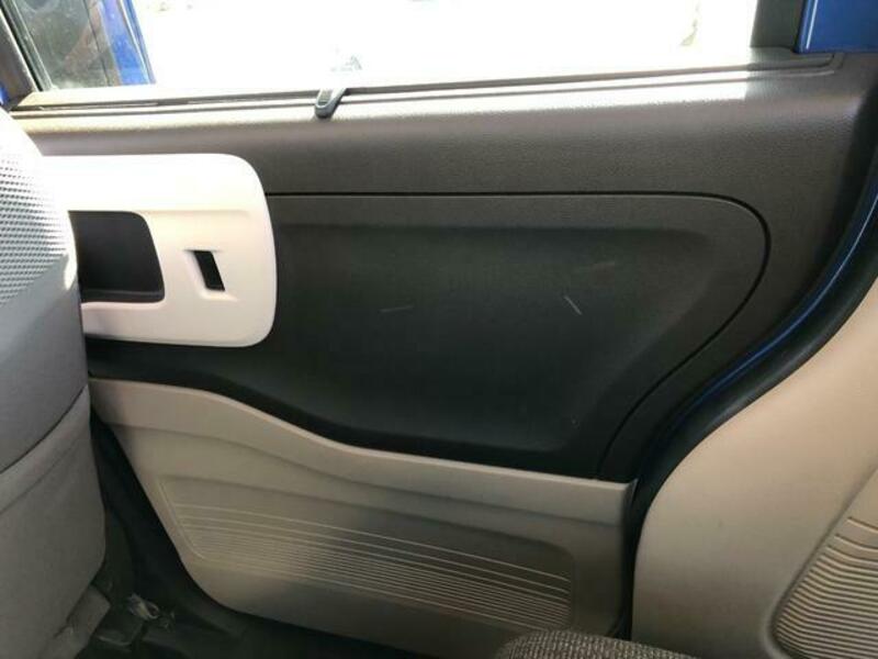 N BOX