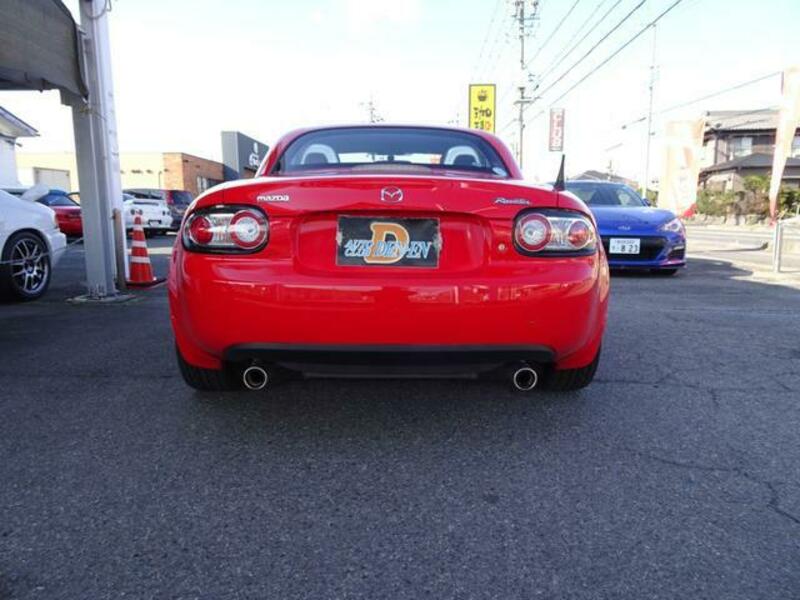 ROADSTER