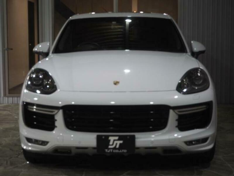 CAYENNE