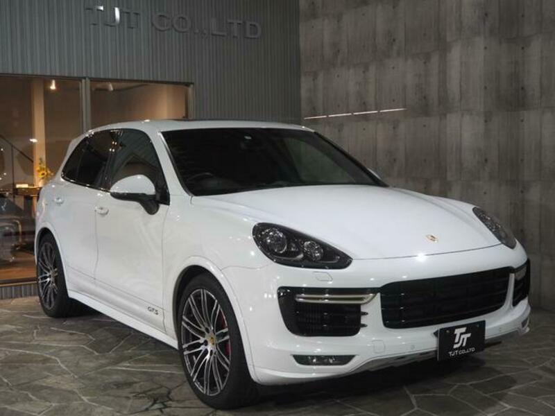 CAYENNE