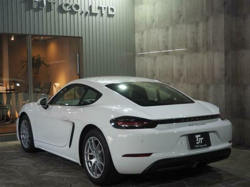 718 CAYMAN