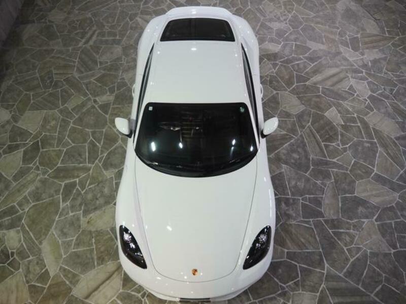 718 CAYMAN