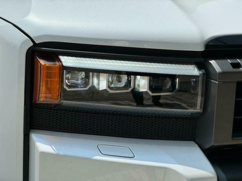 LAND CRUISER 250