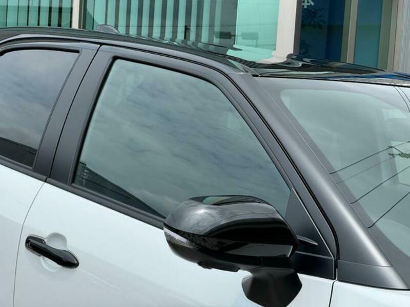 YARIS CROSS