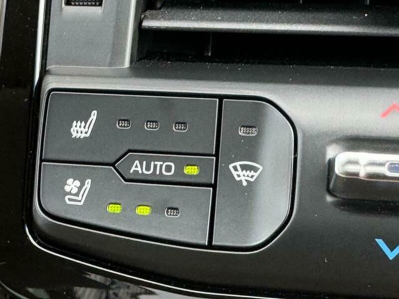 LAND CRUISER